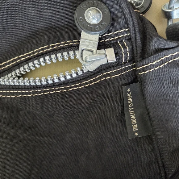 KIPLING Private Transport Messenger Bag Black Unisex - Picture 8 of 16